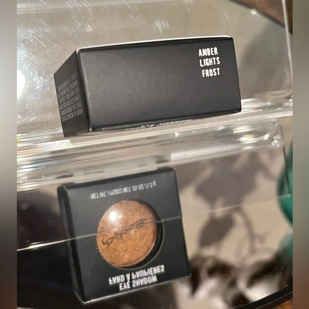 MAC eyeshadow in color Amber Lights Frost, NEW!